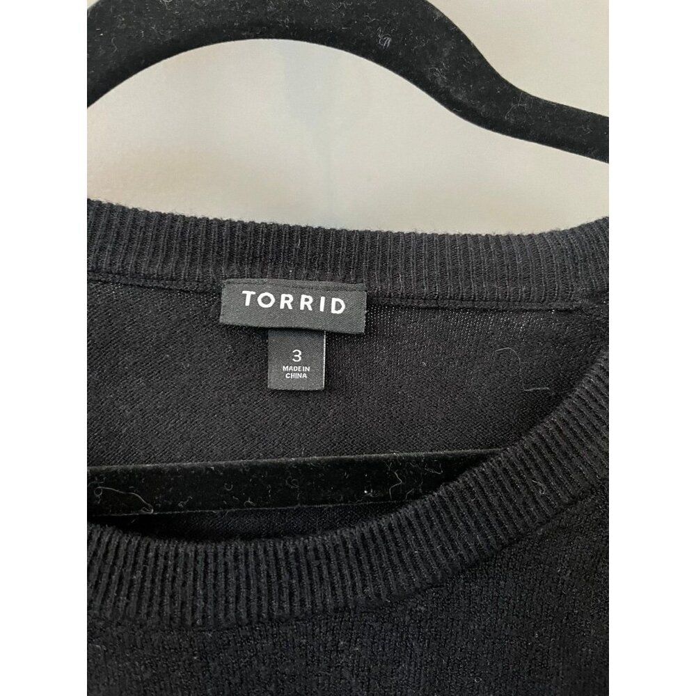 Torrid size 3 solid black light weight sweater - image 2